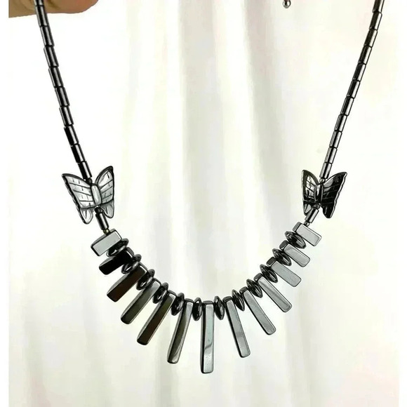 Gray Butterfly Beaded Hematite Stone Graduated Fan Sticks Collar Necklace 16" - Picture 10 of 13